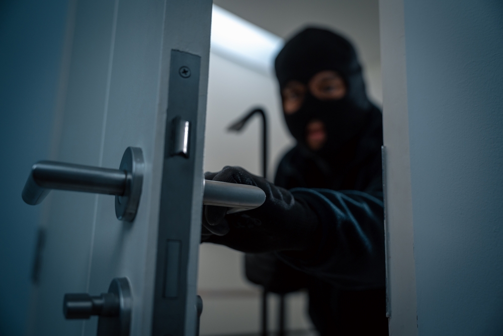 What are the main differences between breaking and entering and burglary